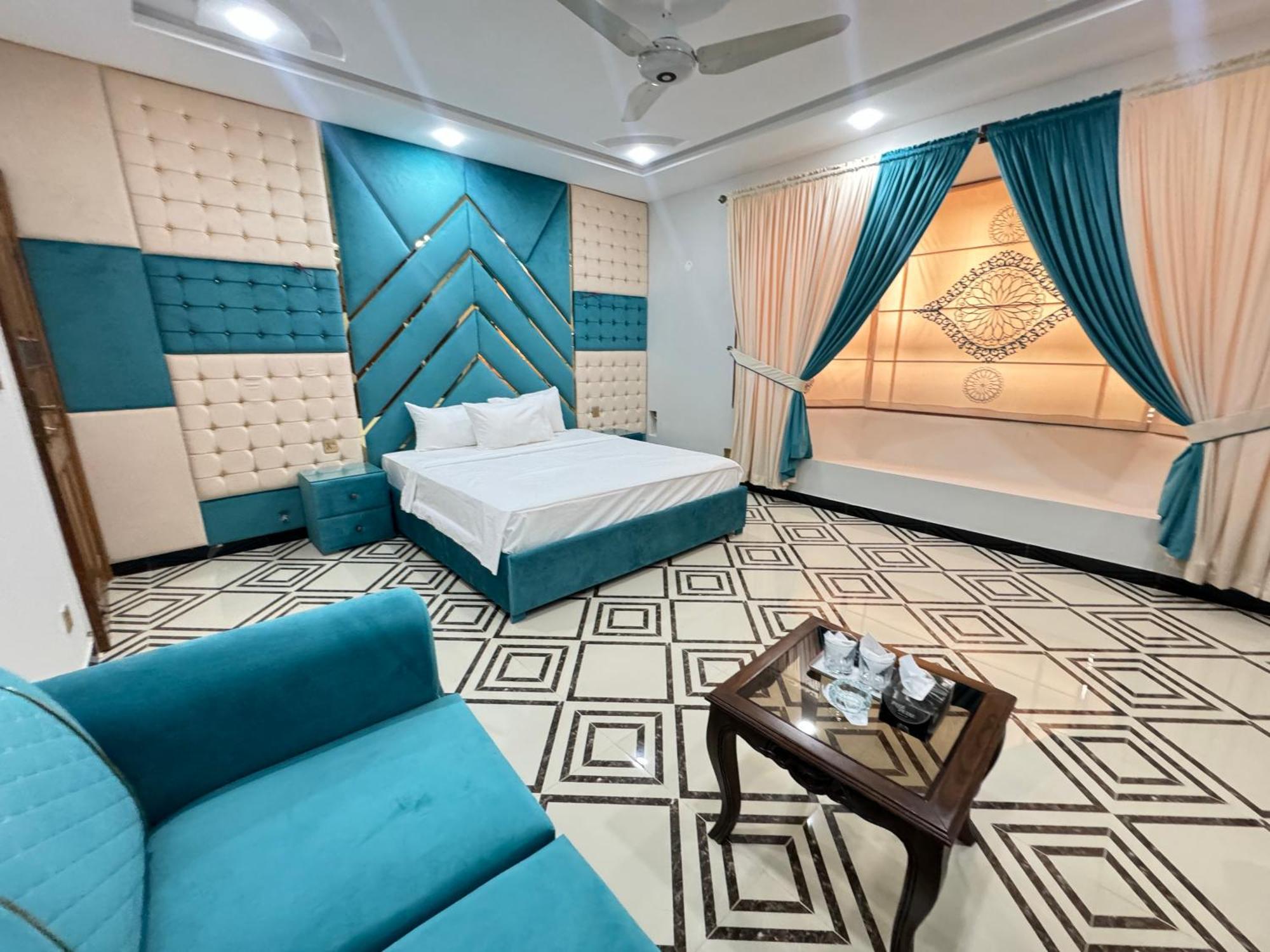 Royal Executive Inn Guest House 이슬라마바드 외부 사진