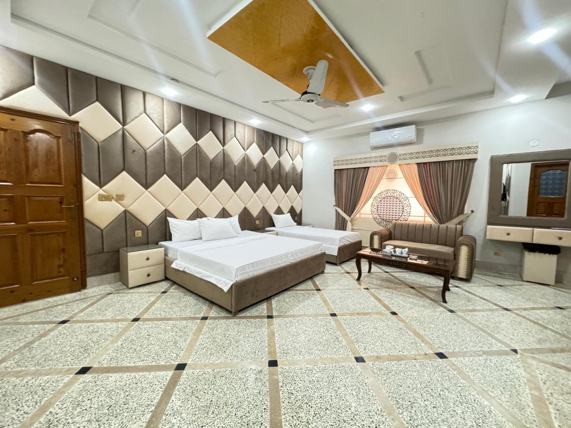 Royal Executive Inn Guest House 이슬라마바드 외부 사진
