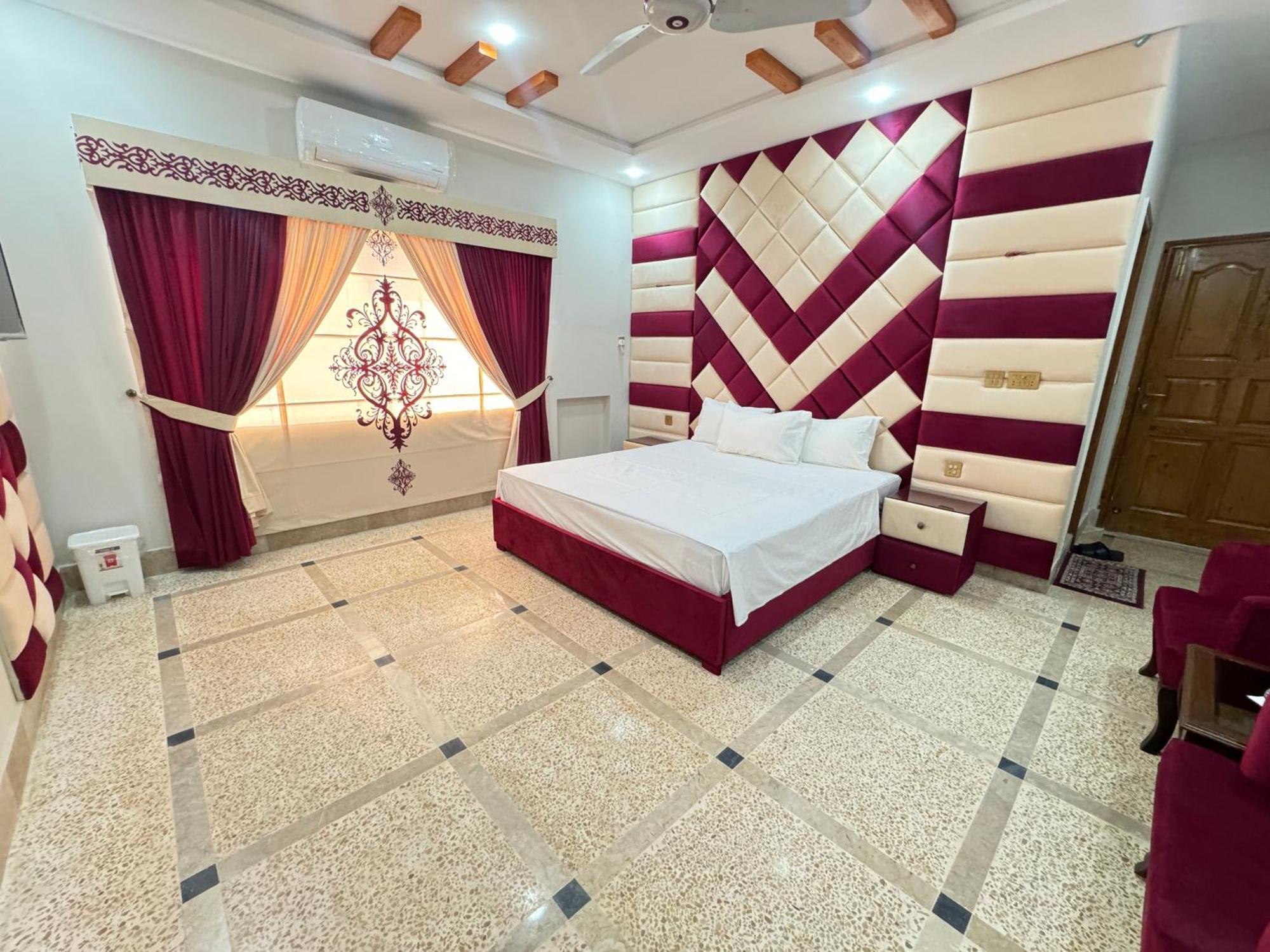 Royal Executive Inn Guest House 이슬라마바드 외부 사진