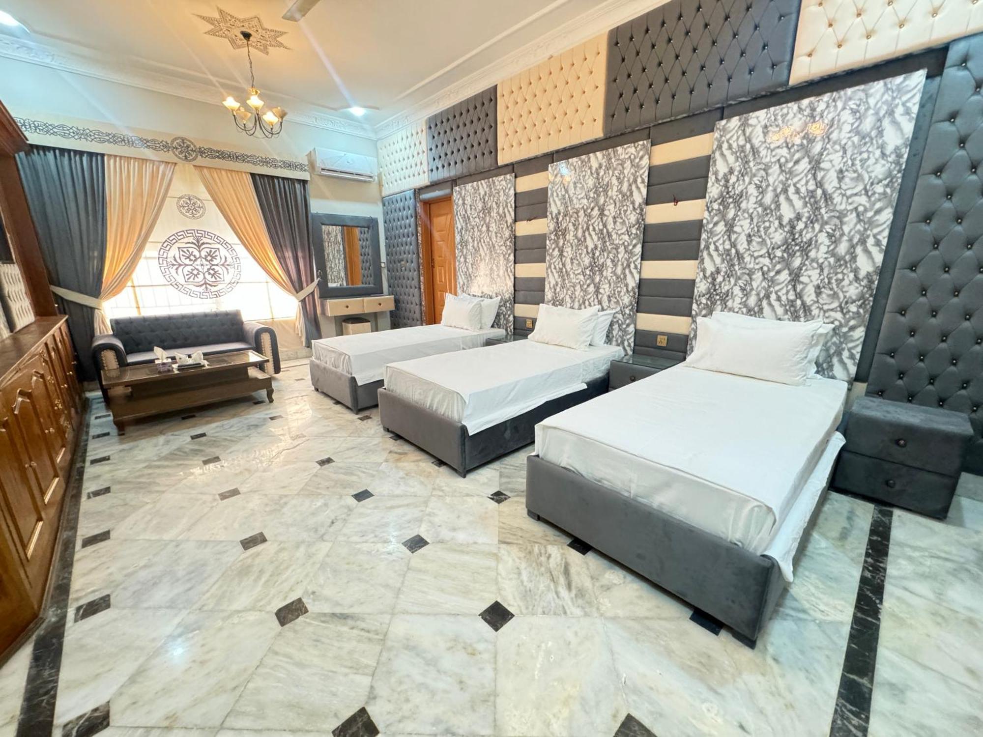 Royal Executive Inn Guest House 이슬라마바드 외부 사진
