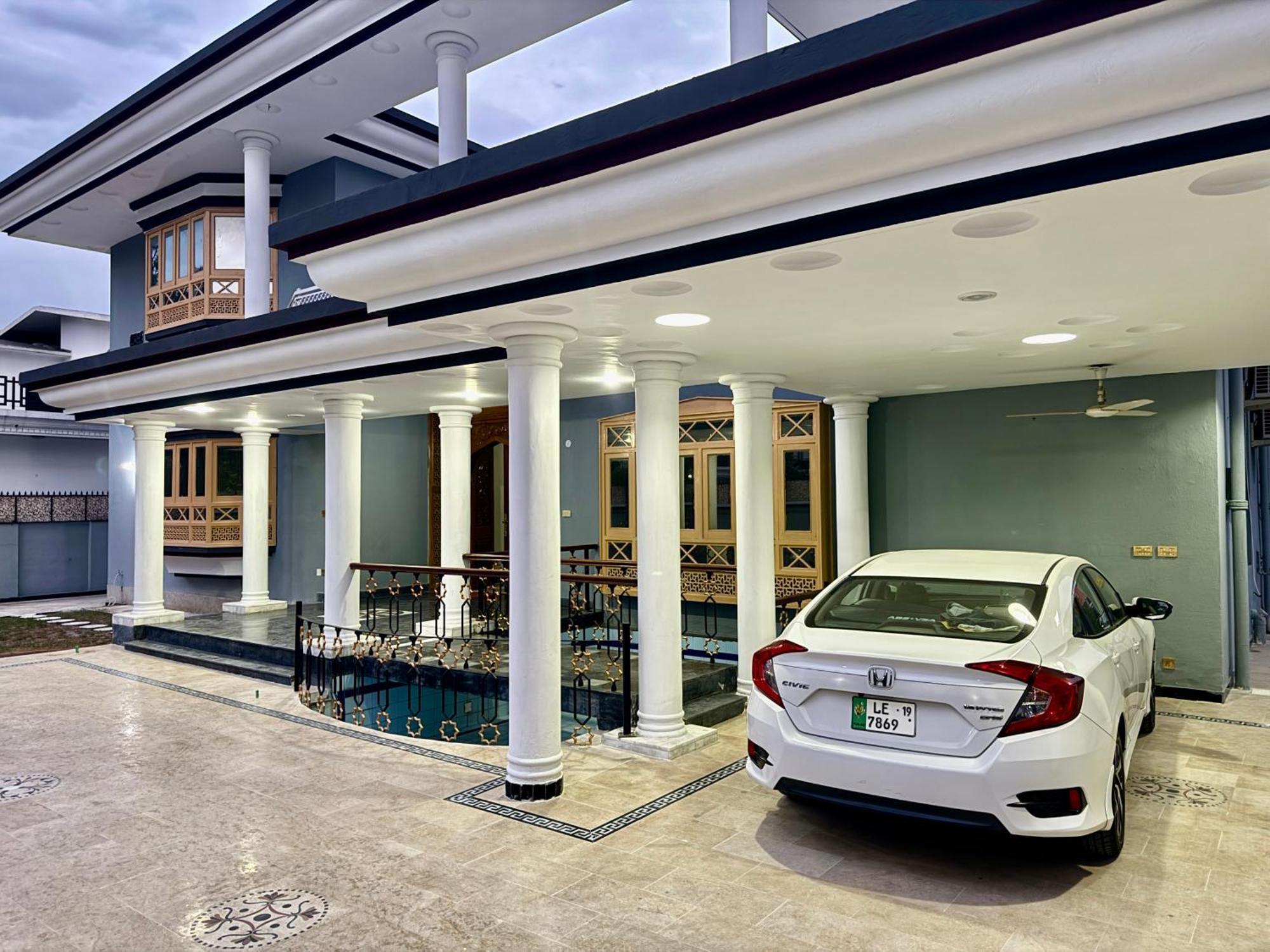 Royal Executive Inn Guest House 이슬라마바드 외부 사진